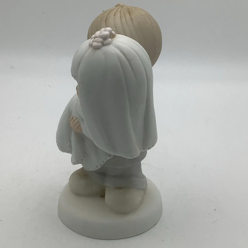Charming 1982 Jonathan & David Bride and Groom Figurine